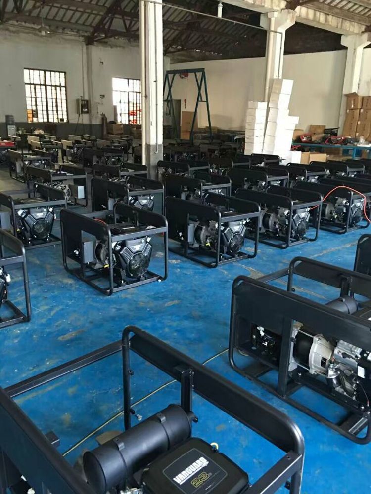 小型柴油發(fā)電機(jī)的燃油過濾系統(tǒng)：保護(hù)發(fā)動機(jī)